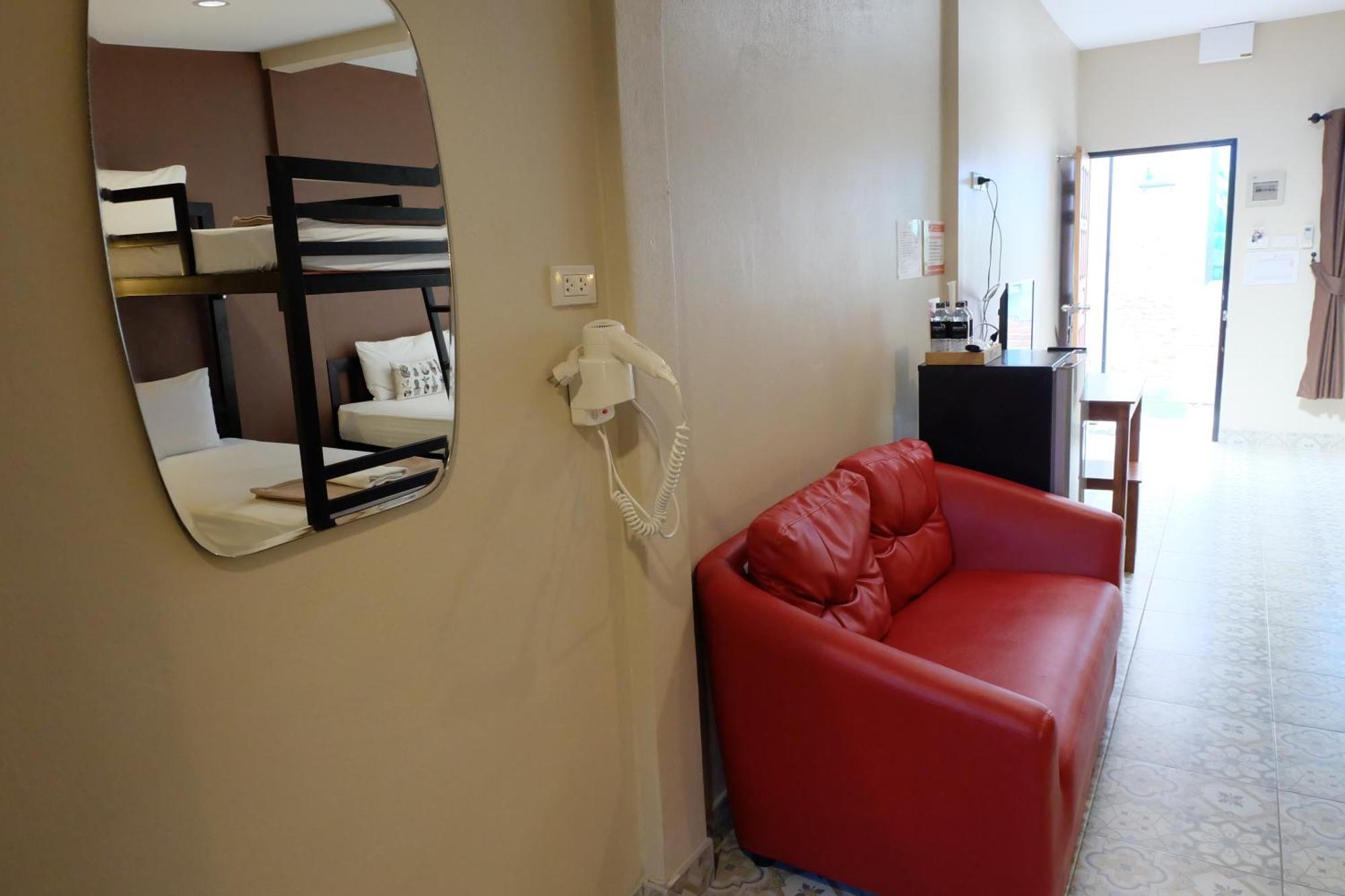 Warmwell Hostel Ban Chuk Kum Eksteriør billede
